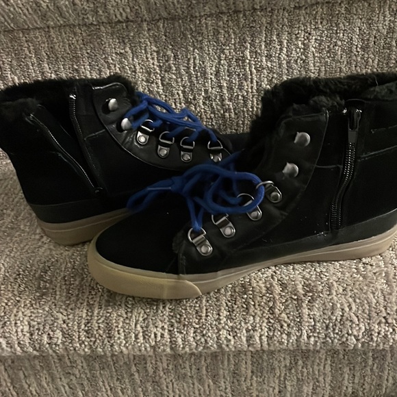 American eagle fur lined boots size 7 - Picture 6 of 10